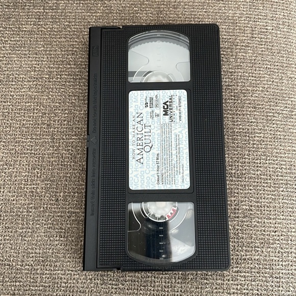 5/$25 Vintage How to Make an American Quilt VHS 1995 Winona Ryder Anne Bancroft - Picture 3 of 4